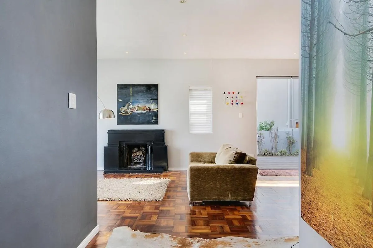 Seabreeze Camps Bay Bakoven Villa Cape Town 0*,